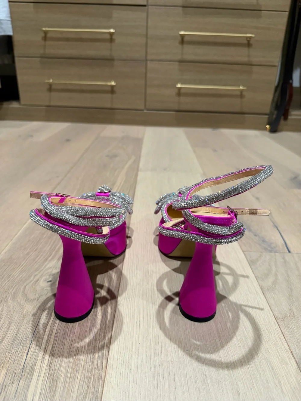 MACH & MACH Fuchsia Crystal Bow Platform Heels